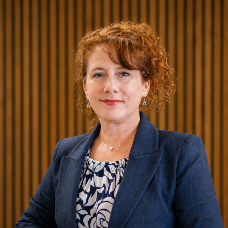 Annie Feldman Headshot